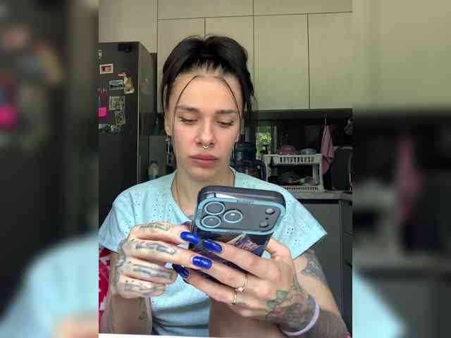 deva_maria webcam