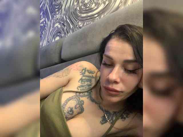 deva_maria webcam