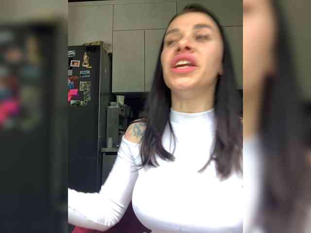 deva_maria webcam