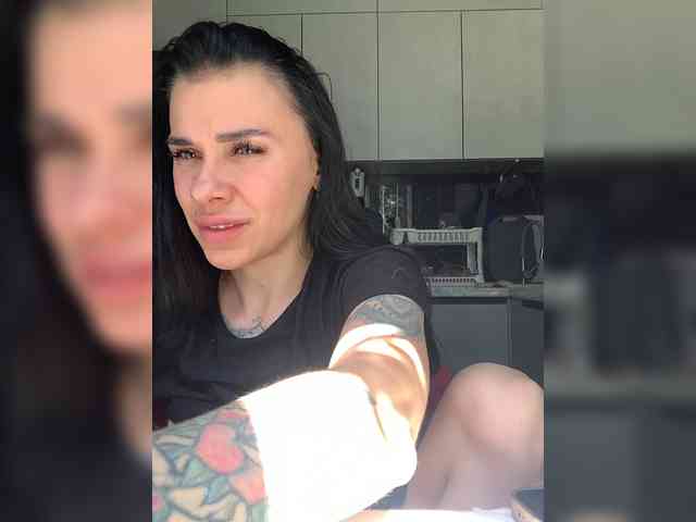 MaidenCrystal Sex Cam Show