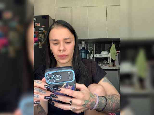 deva_maria webcam