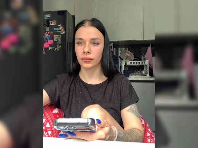 MaidenCrystal Live Webcam on BongaCams