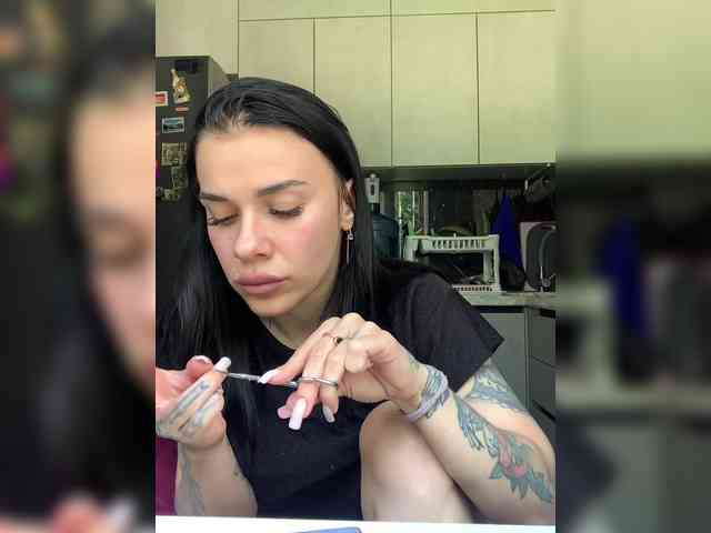 MaidenCrystal Sex Cam Show