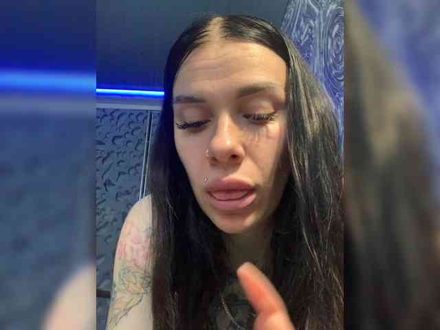 deva_maria webcam