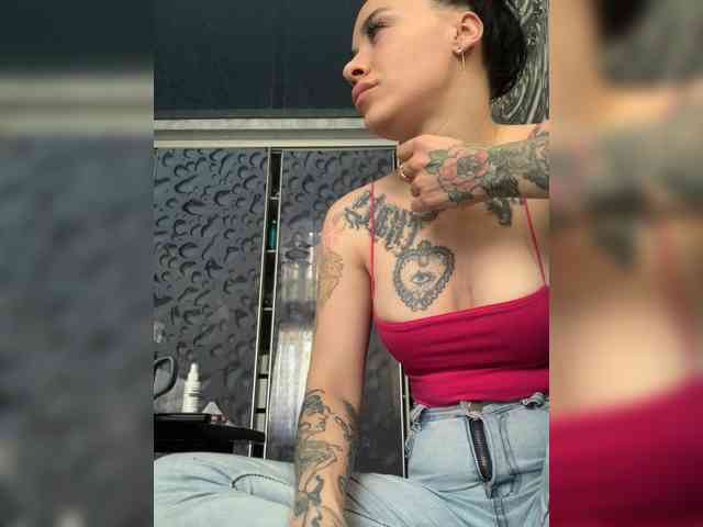 deva_maria webcam