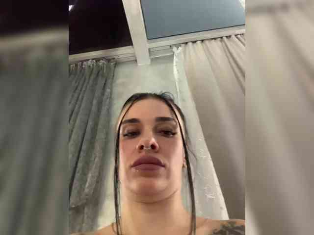 deva_maria webcam