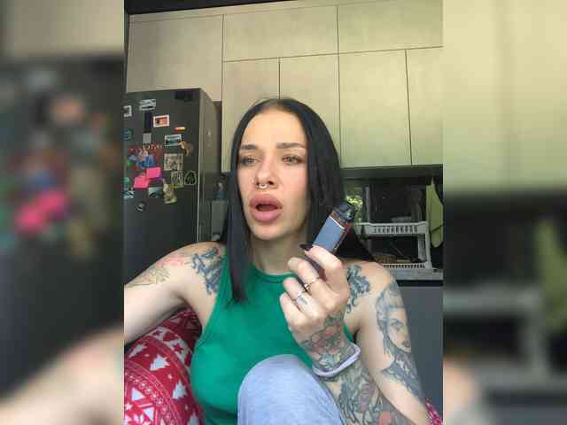 deva_maria webcam