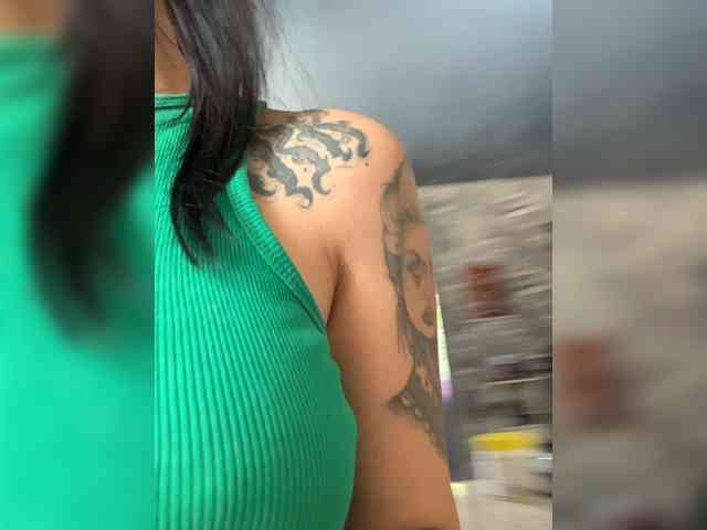 deva_maria webcam