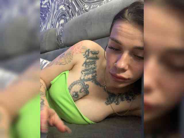 deva_maria webcam