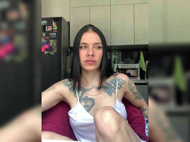 deva_maria webcam
