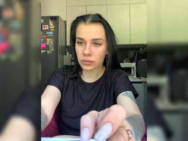 MaidenCrystal Sex Cam Show