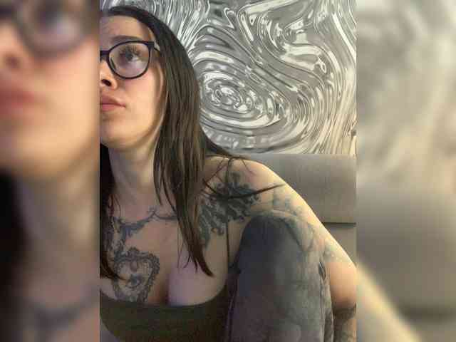 deva_maria webcam
