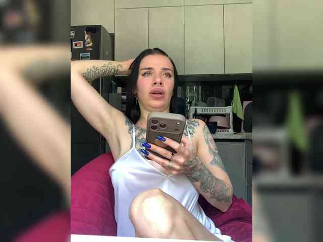 deva_maria webcam