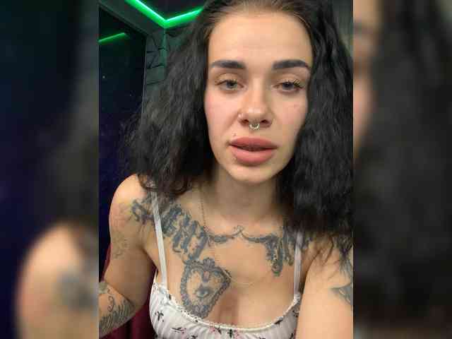 deva_maria webcam