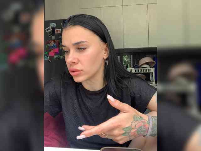 deva_maria webcam