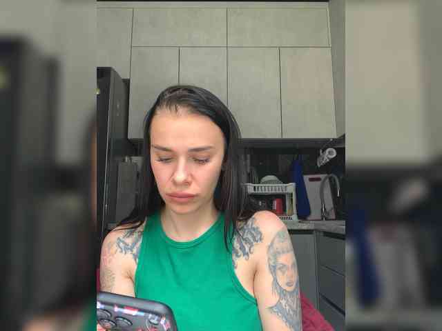 deva_maria's live room