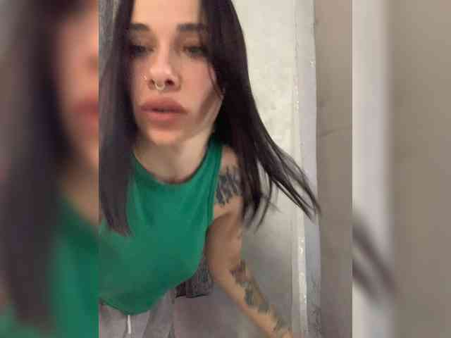 deva_maria webcam