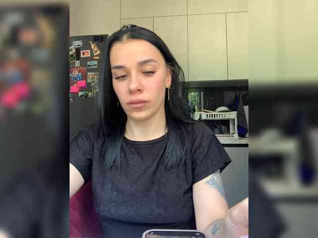 MaidenCrystal Sex Cam Show
