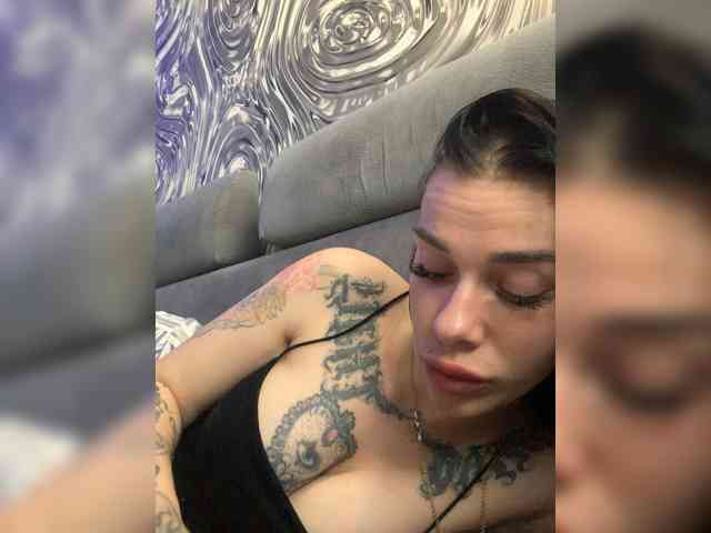 deva_maria webcam