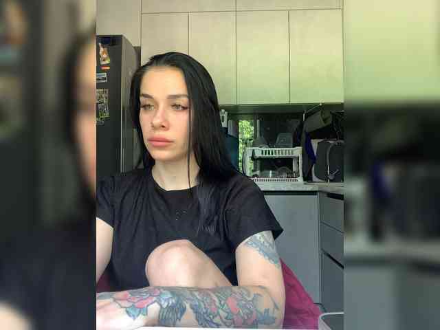 MaidenCrystal Sex Cam Show