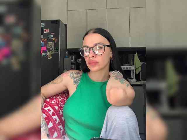 deva_maria webcam
