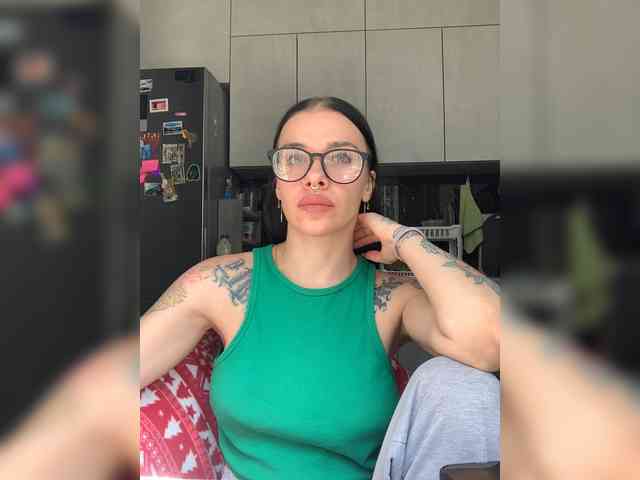 deva_maria webcam