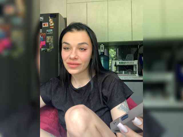 MaidenCrystal Sex Cam Show