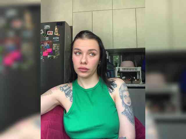 deva_maria webcam