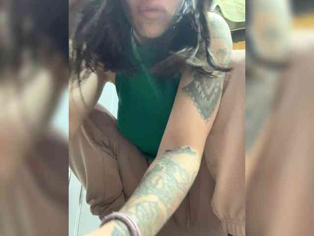 deva_maria webcam
