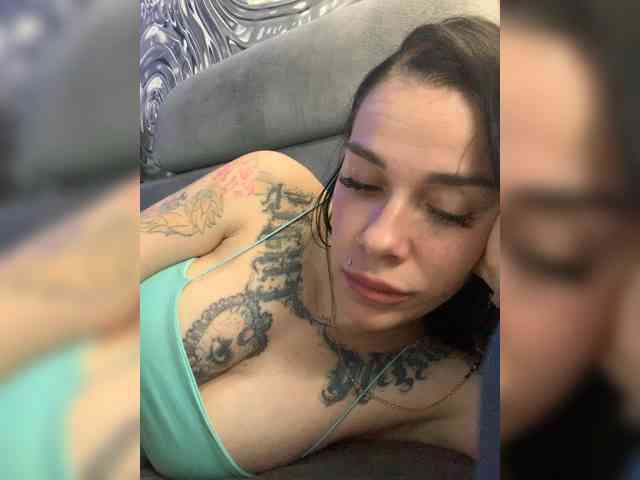 deva_maria webcam