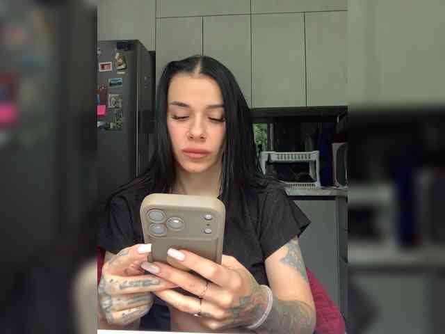 MaidenCrystal Sex Cam Show