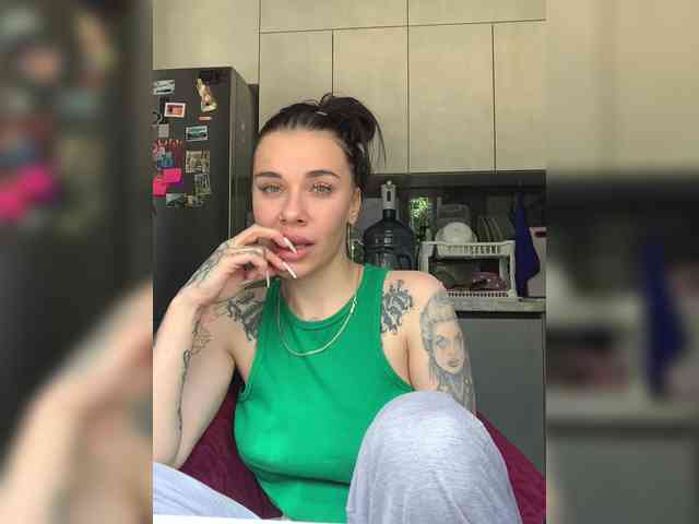 deva_maria webcam