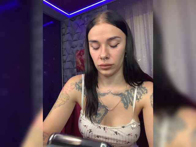 deva_maria webcam