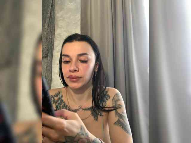 deva_maria webcam