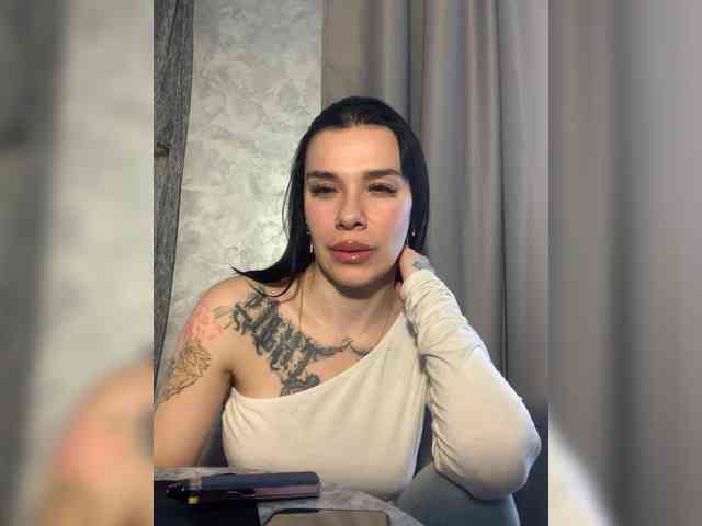 Модель: deva_maria