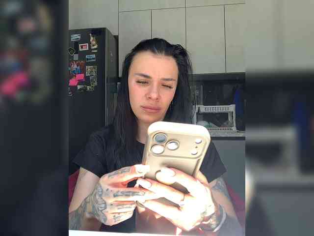 MaidenCrystal Sex Cam Show