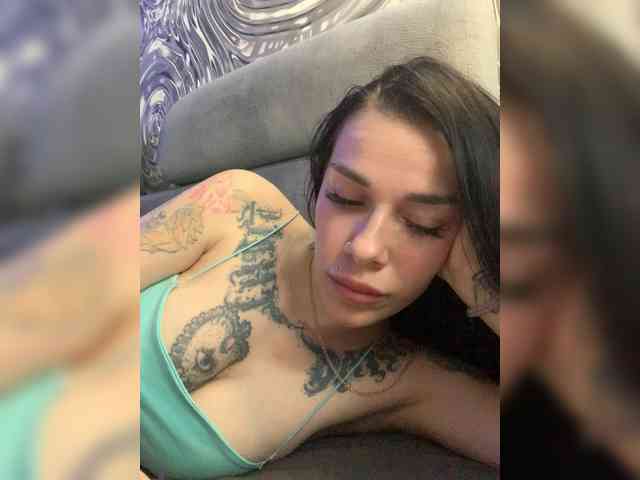 deva_maria webcam