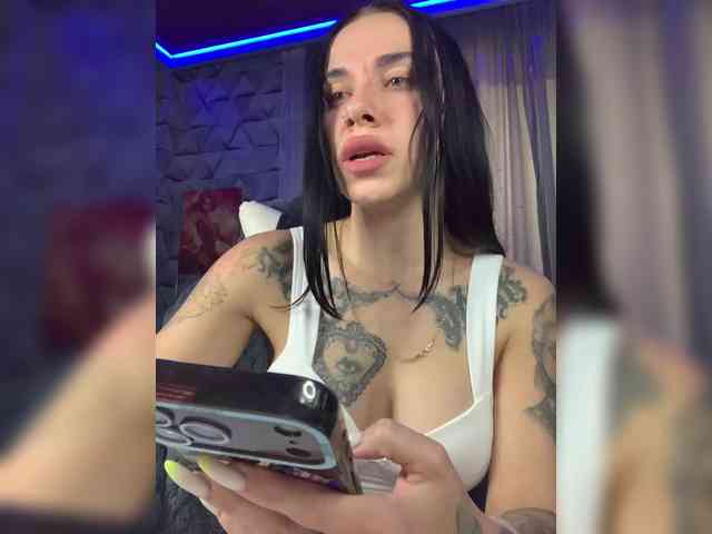 deva_maria's live room