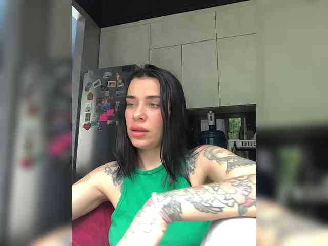 deva_maria webcam