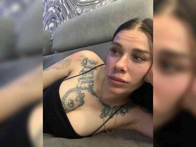 deva_maria webcam