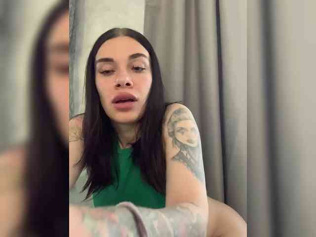 deva_maria webcam