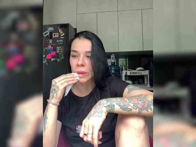 MaidenCrystal Sex Cam Show