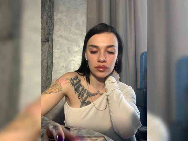 deva_maria webcam