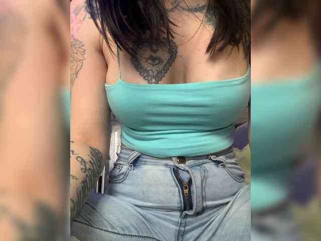 deva_maria webcam