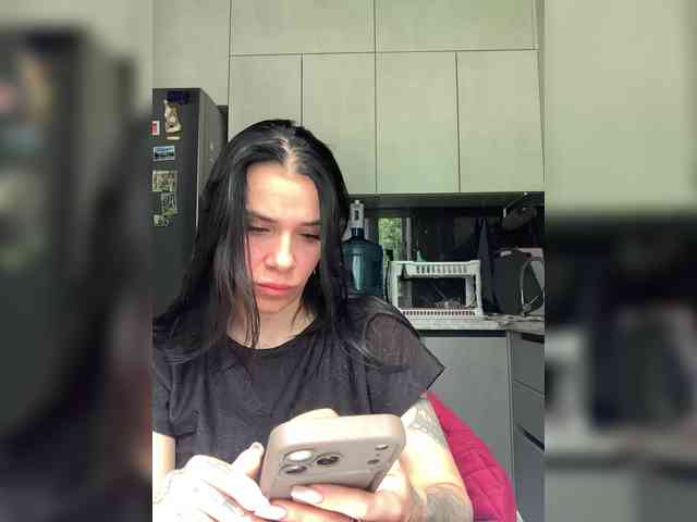 MaidenCrystal Sex Cam Show