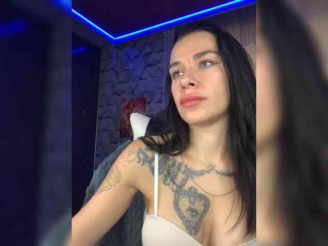 deva_maria's live room