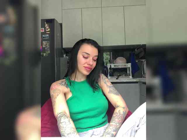 deva_maria webcam