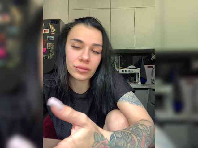 MaidenCrystal Sex Cam Show