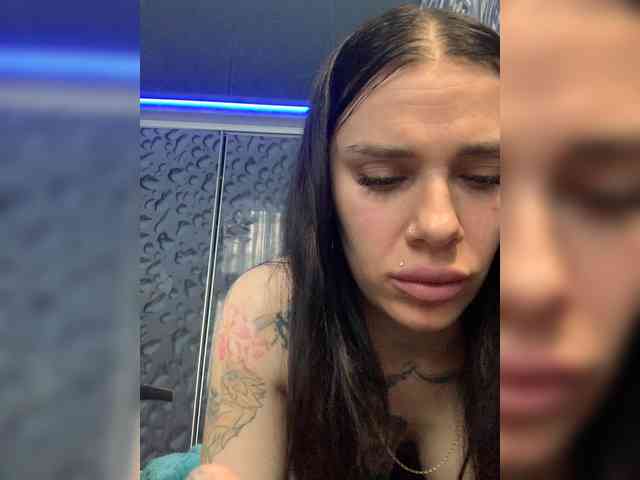 deva_maria webcam