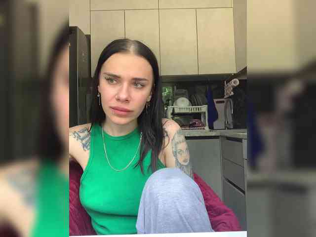 deva_maria webcam